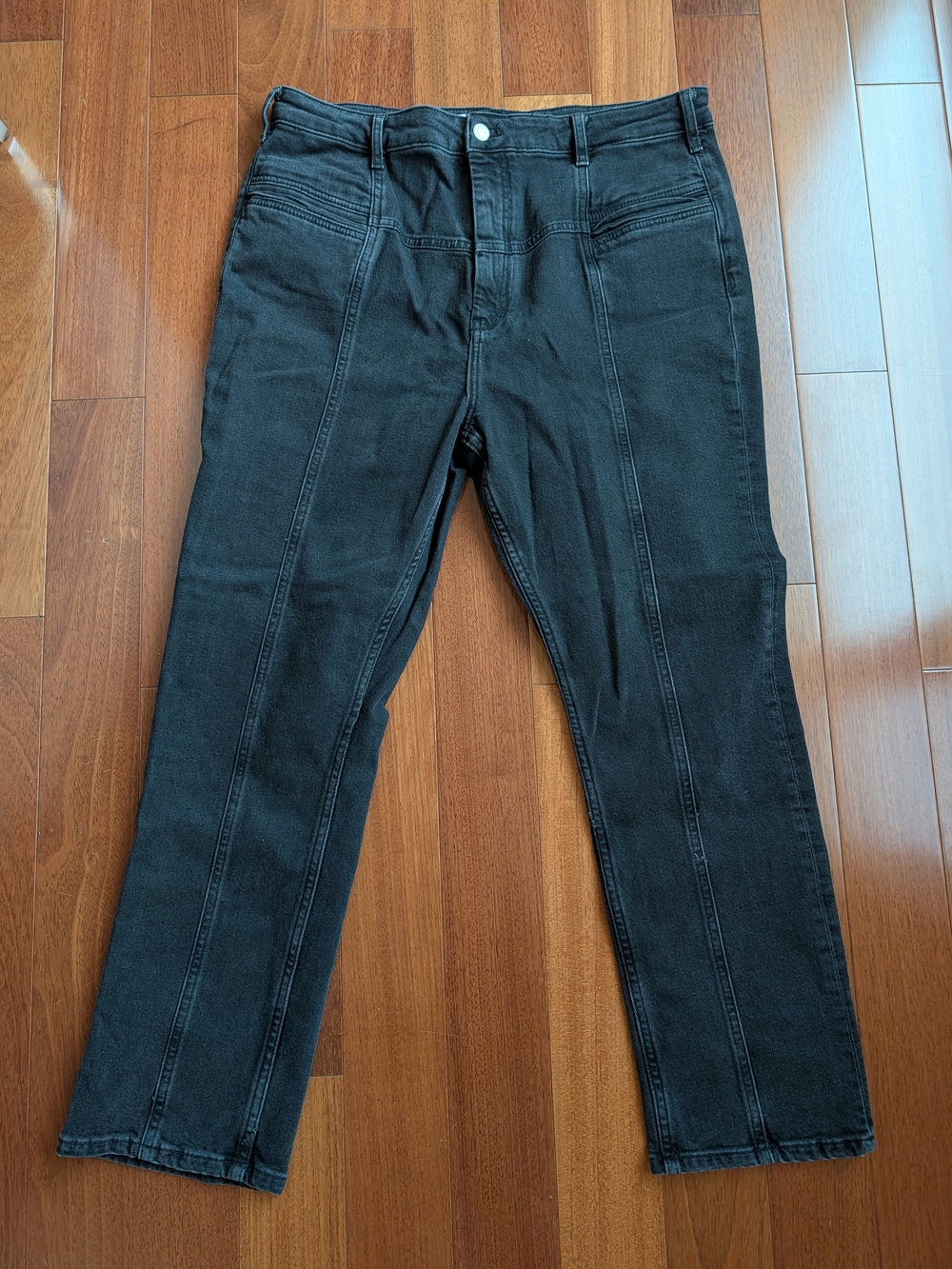 Anthropologie Pilcro Black High Rise Slim Straight-Leg Jeans w Front Seam Detail